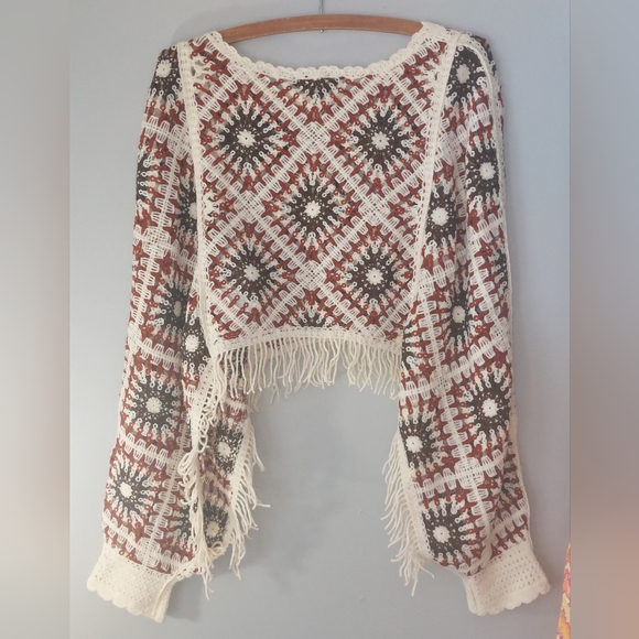 NWT House of Harlow fringe GRANNY Square poncho style Hippie shirt bouse top - Picture 7 of 7